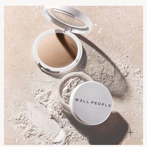 Well People Superpowder brightening powder